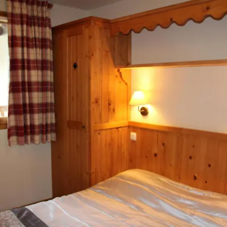 6 Pers Avec Piscine, Parking Et Wifi, A Deux Pas Des Pistes. - Fr-1-508-234 Apartment